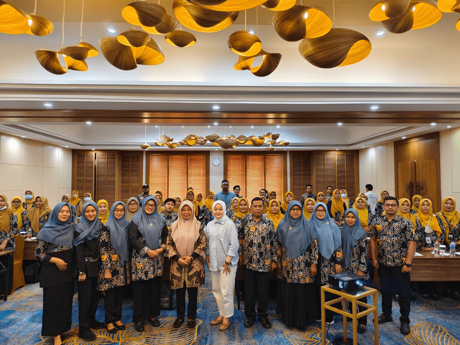 PENINGKATAN PENGETAHUAN &amp; KETERAMPILAN PETUGAS KESEHATAN DALAM DETEKSI DINI FR-PTM