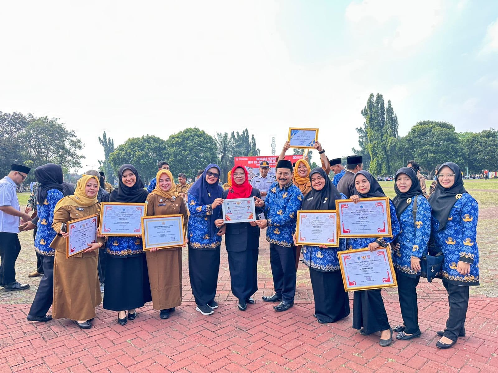 DINAS KESEHATAN BERHASIL MENOREH PRESTASI SEBAGAI JUARA LOMBA KEBERSIHAN TINGKAT OPD DAN ADMIN MEDSOS TERINOVATIF SE-KABUPATEN PANDEGLANG