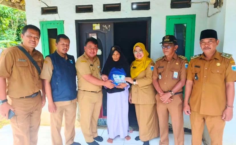DINAS KESEHATAN BERSAMA BP3AKKB PROVINSI BANTEN MELAKSANAKAN KEGIATAN GENTING (GERAKAN ORANG TUA ASUH CEGAH STANTING)
