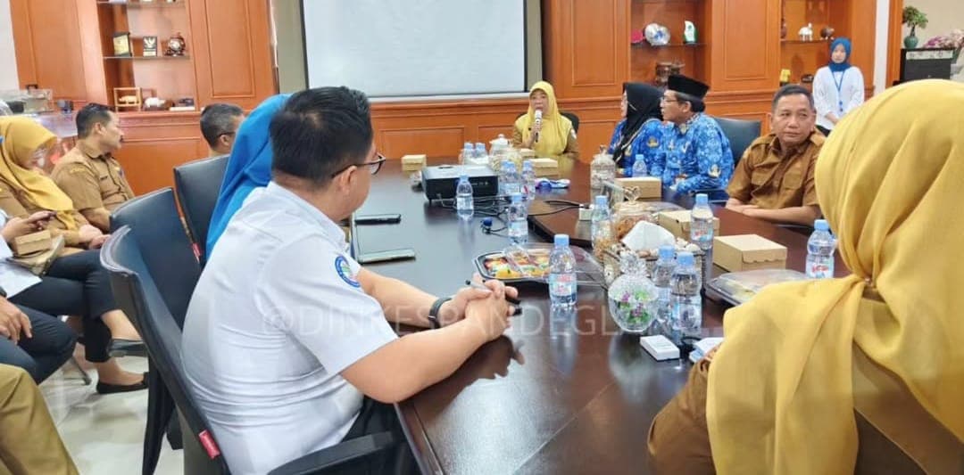 PENANDATANGANAN KERJASAMA JAMINAN KESEHATAN BAGI PESERTA PBPU DENGAN PEMKAB PANDEGLANG