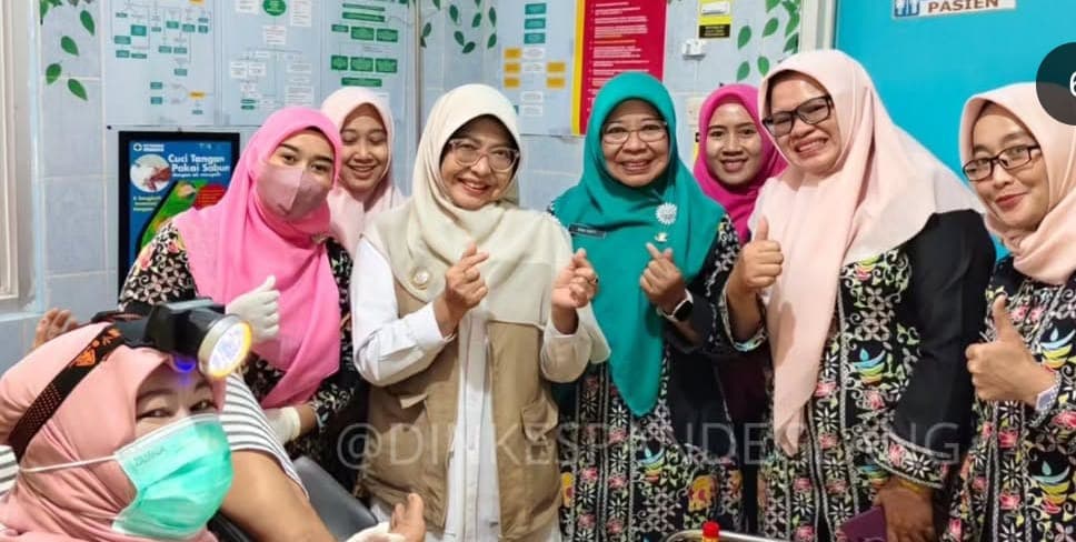 PERINGATAN HARI KANKER DUNIA DAN PELAYANAN KESEHATAN MATA GRATIS BAGI MASYARAKAT BERSAMA BUPATI PANDEGLANG