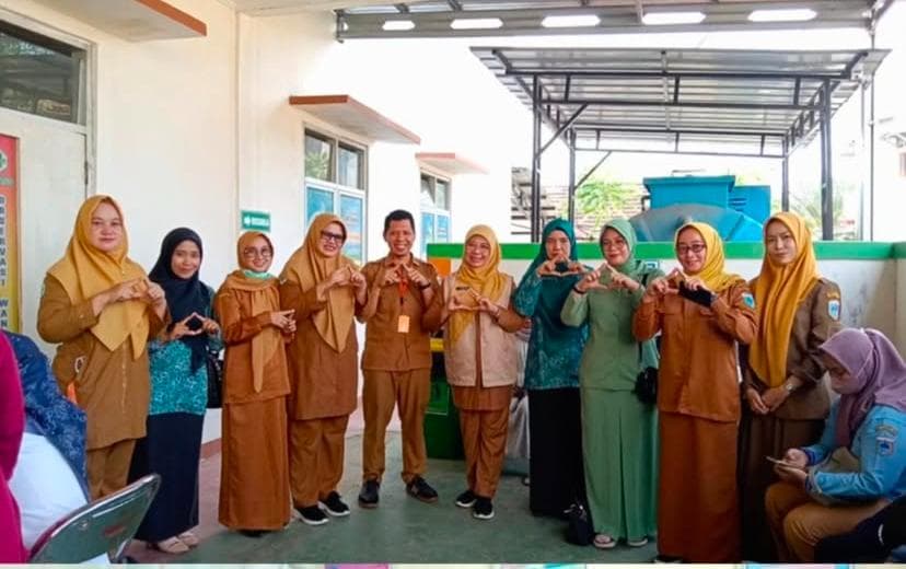 PENDAMPINGAN PEMERIKSAAN DETEKSI DAN KANKER LEHER RAHIM DENGAN METODE IVA TES DAN DNA HPV (CO-TESTING)DI PUSKESMAS CIKEUSIK