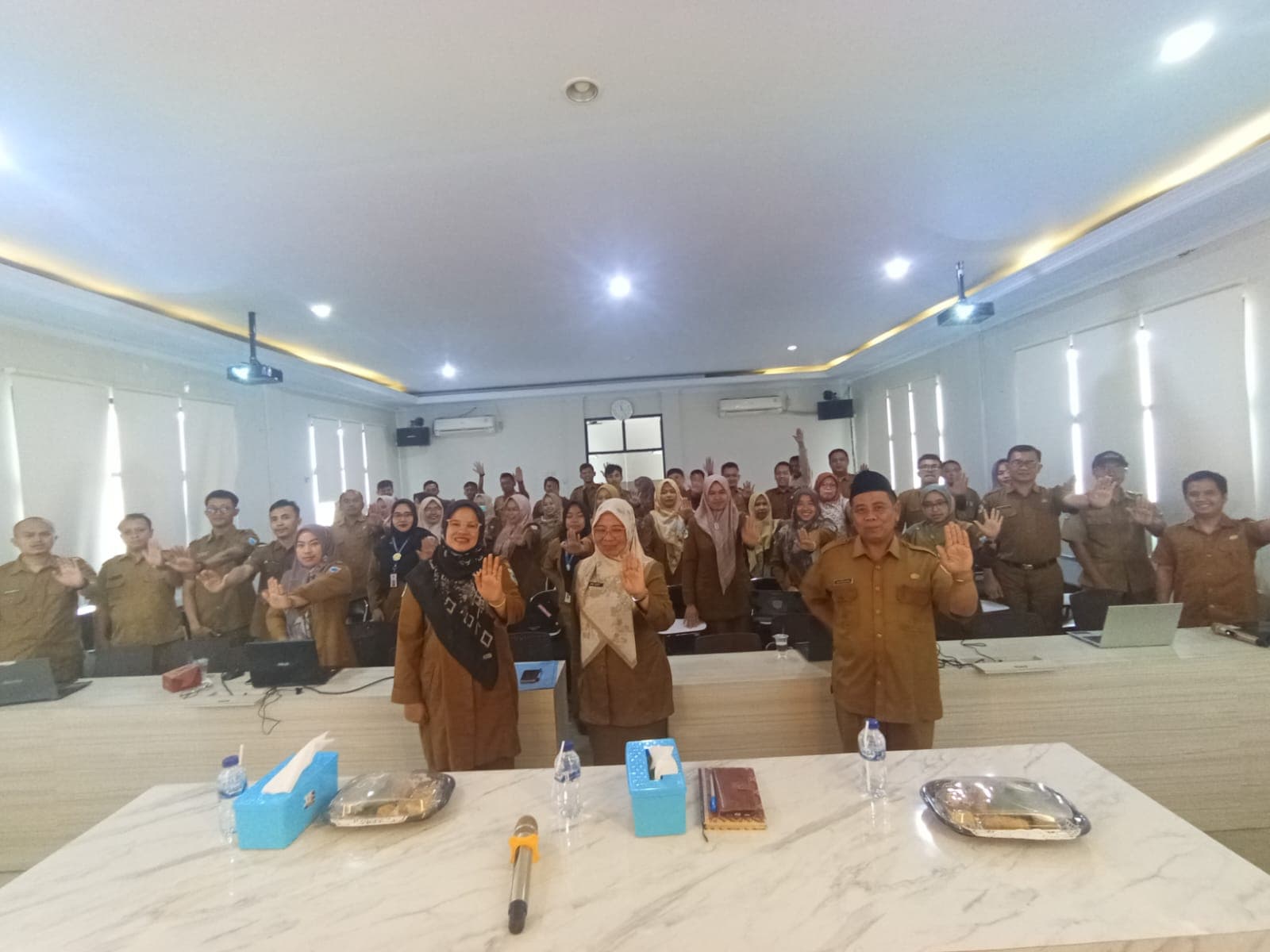 EVALUASI SISTEM PENCATATAN PELAPORAN PROGRAM KESEHATAN JIWA